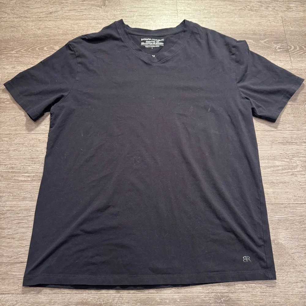 Banana Republic Shirt Men L Black Cotton Essential Tee V Neck Casual Preppy Soft